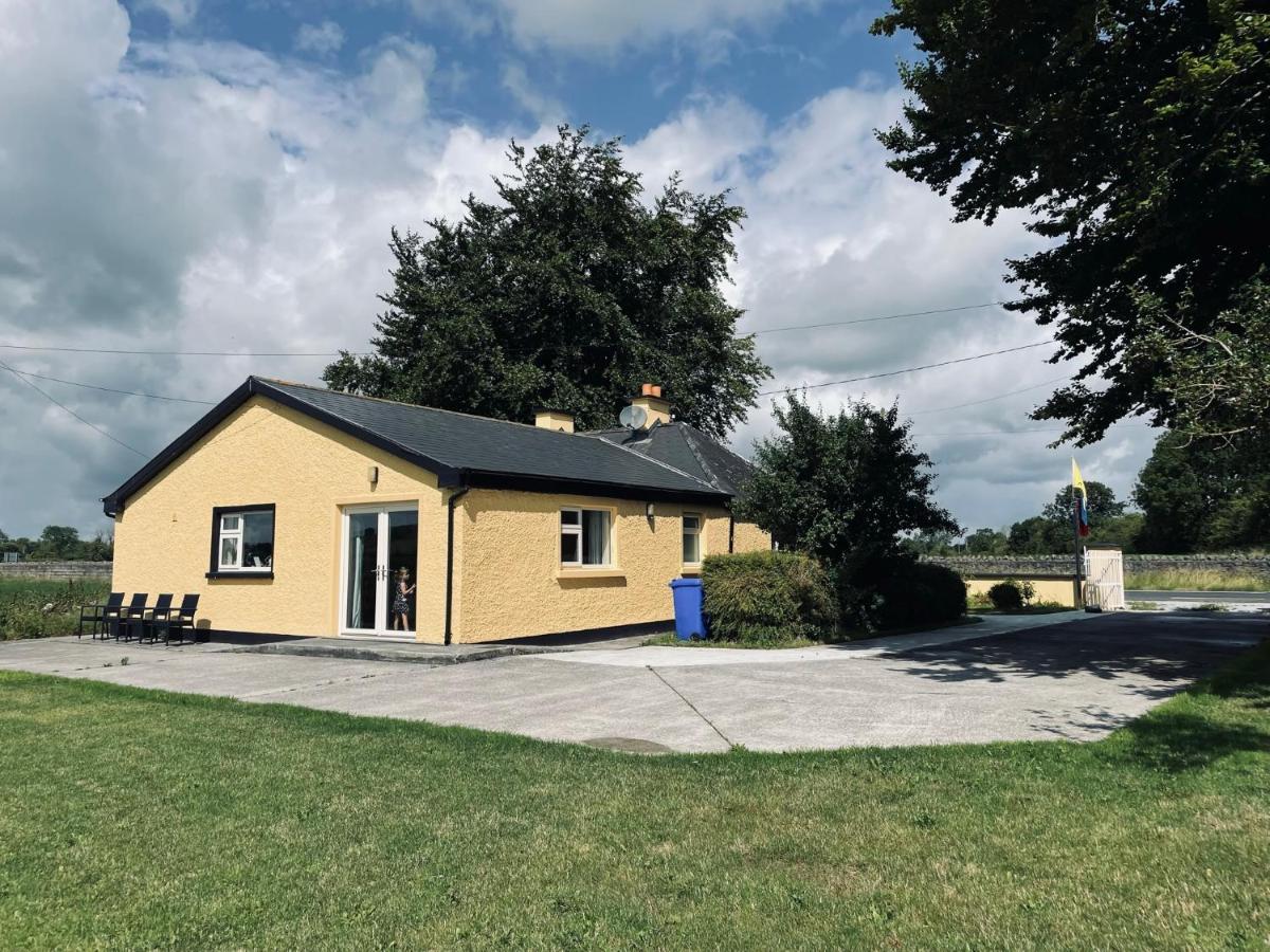 Cutteen Cottage Tulla Buitenkant foto